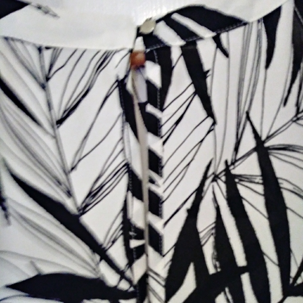 Mossimo Plus Size Cold Shoulder Top - Picture 5 of 6